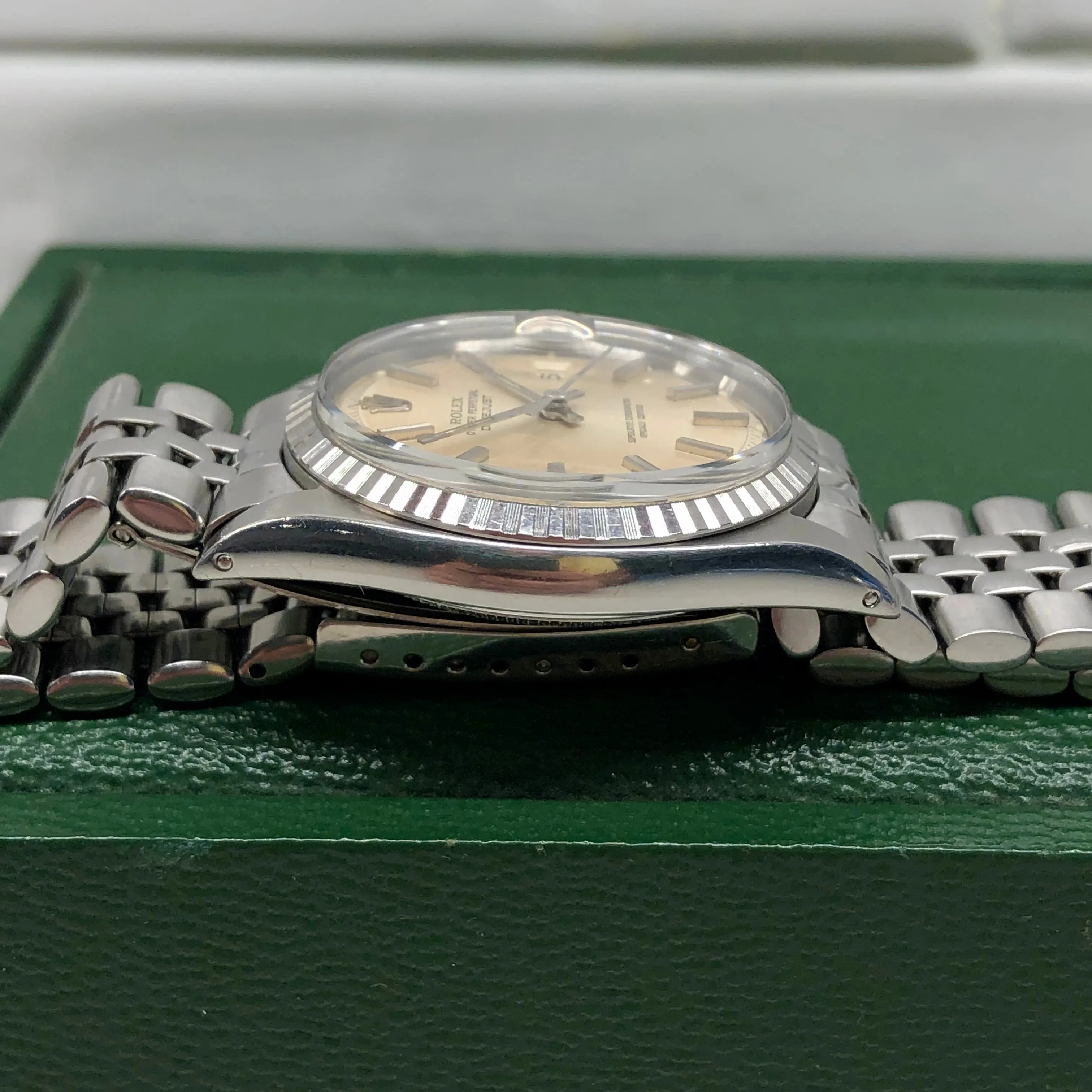 1969 Rolex Datejust 1603 Steel Engine Turned Jubilee Silver Pie Pan Dial Wristwatch with Box