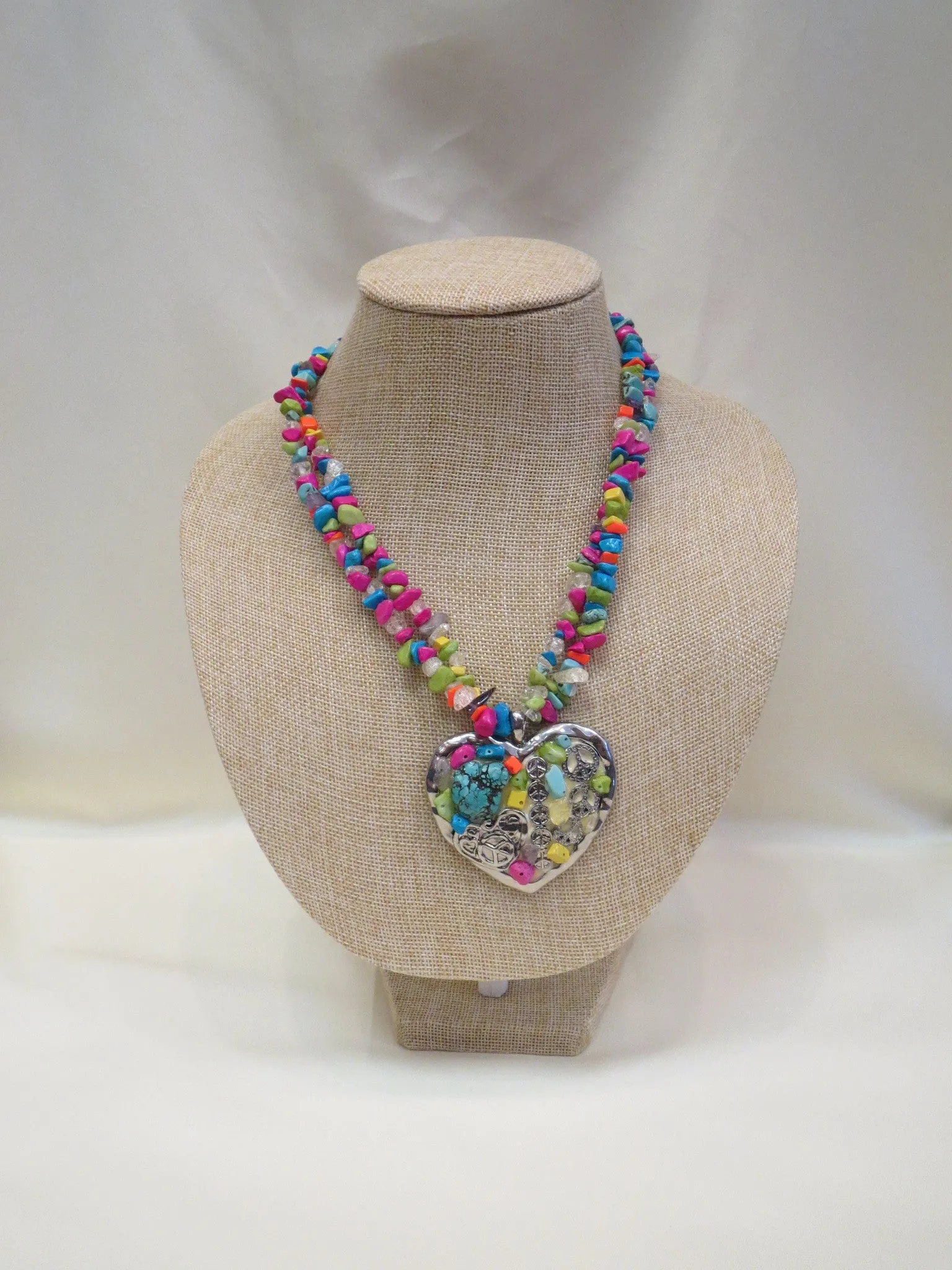 ADO | Multi Color Beaded Necklace with Heart Pendant