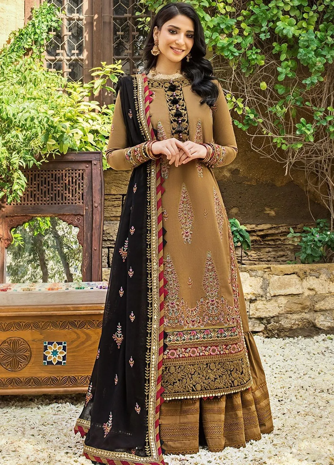 Asim Jofa | Luxury Lawn 2023 | AJLR-09