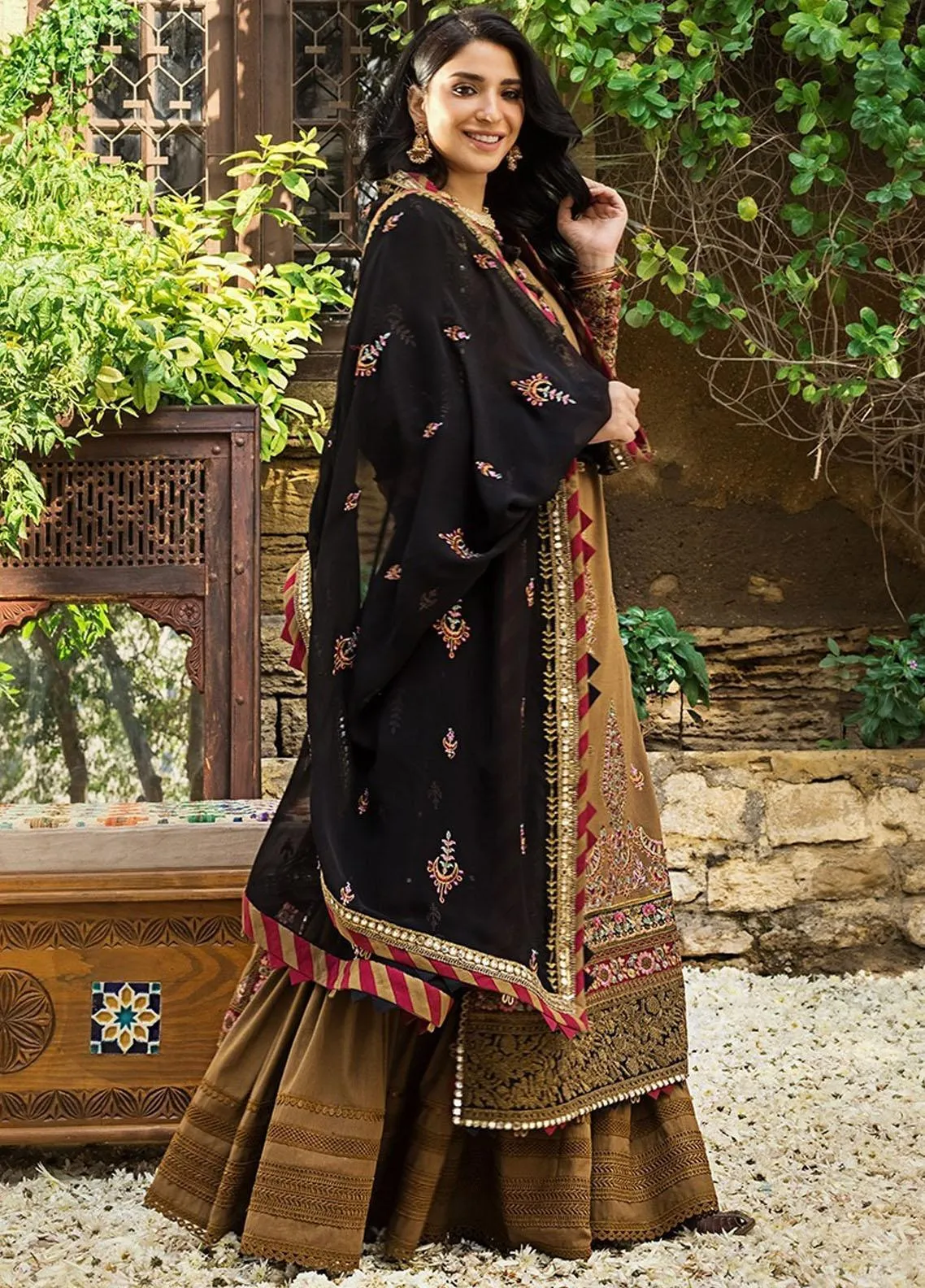 Asim Jofa | Luxury Lawn 2023 | AJLR-09