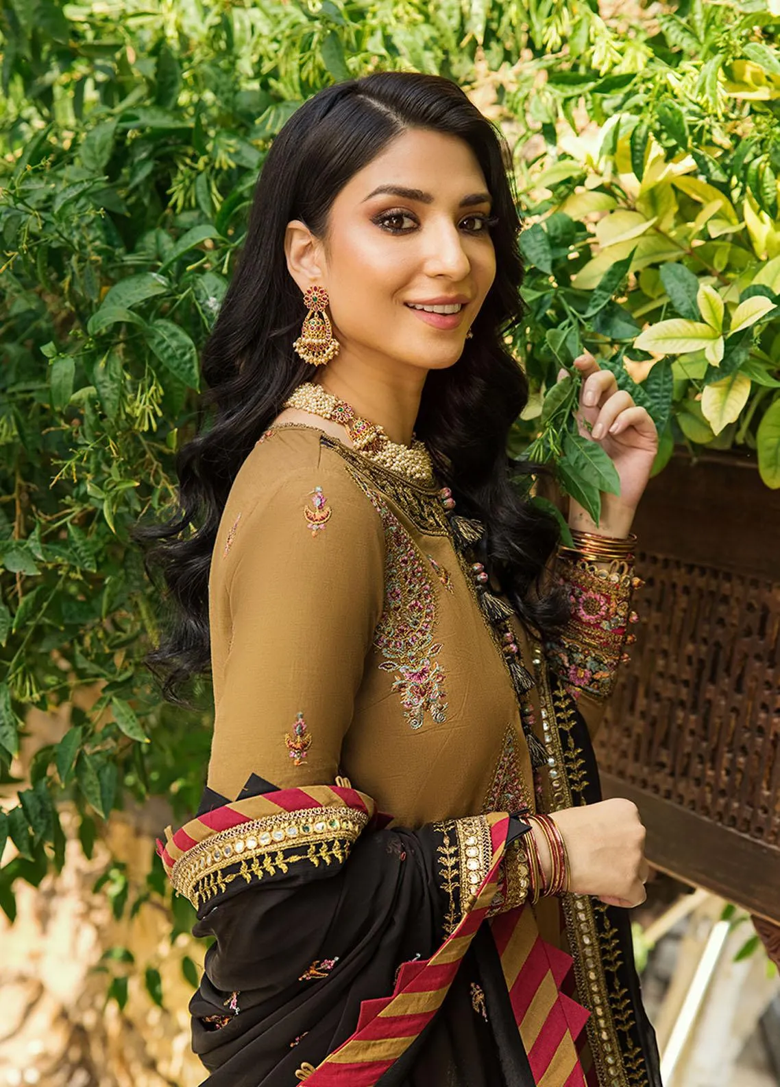 Asim Jofa | Luxury Lawn 2023 | AJLR-09