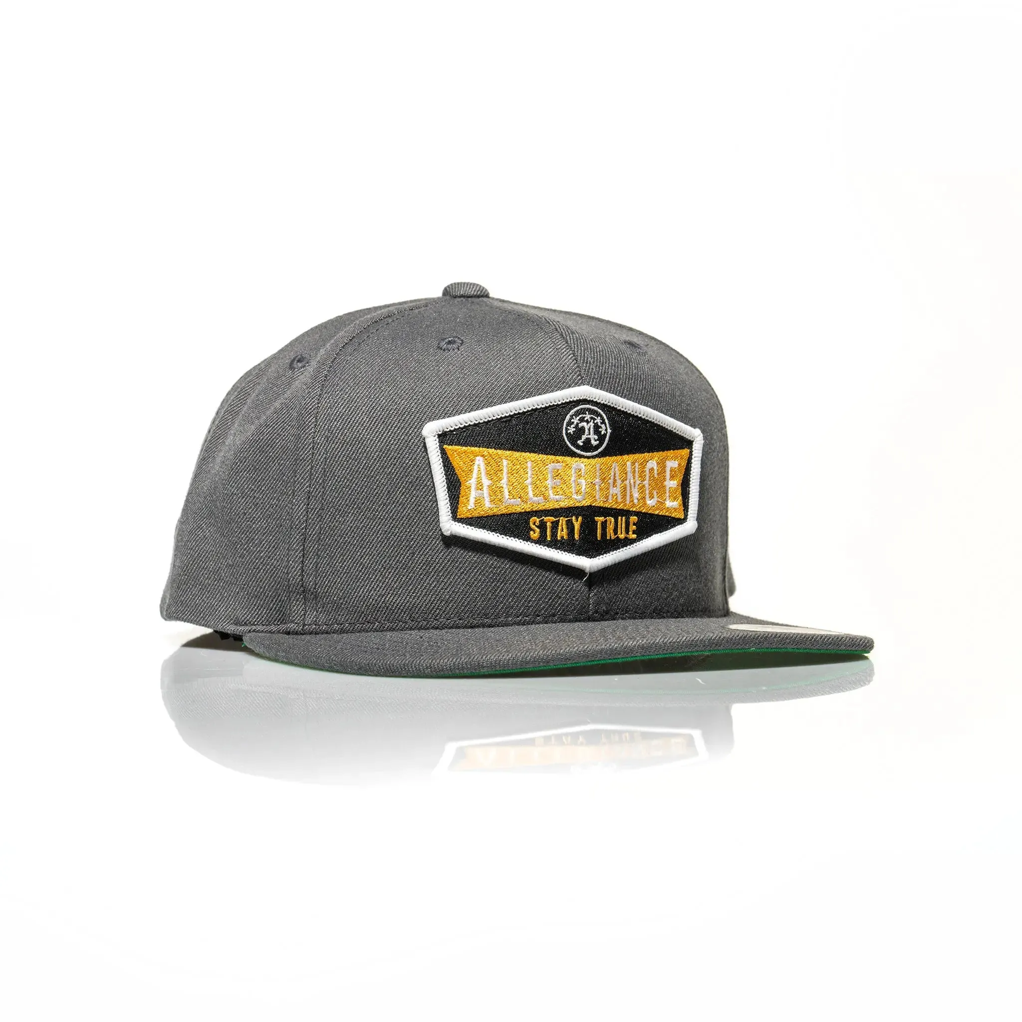 Captain Gold Snapback