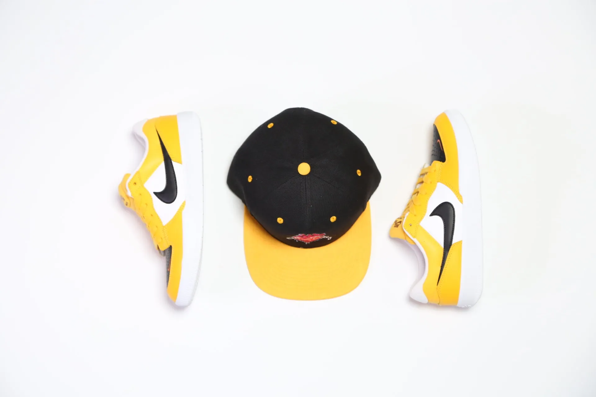 Classic Vally Heart Snapback - Black/Yellow