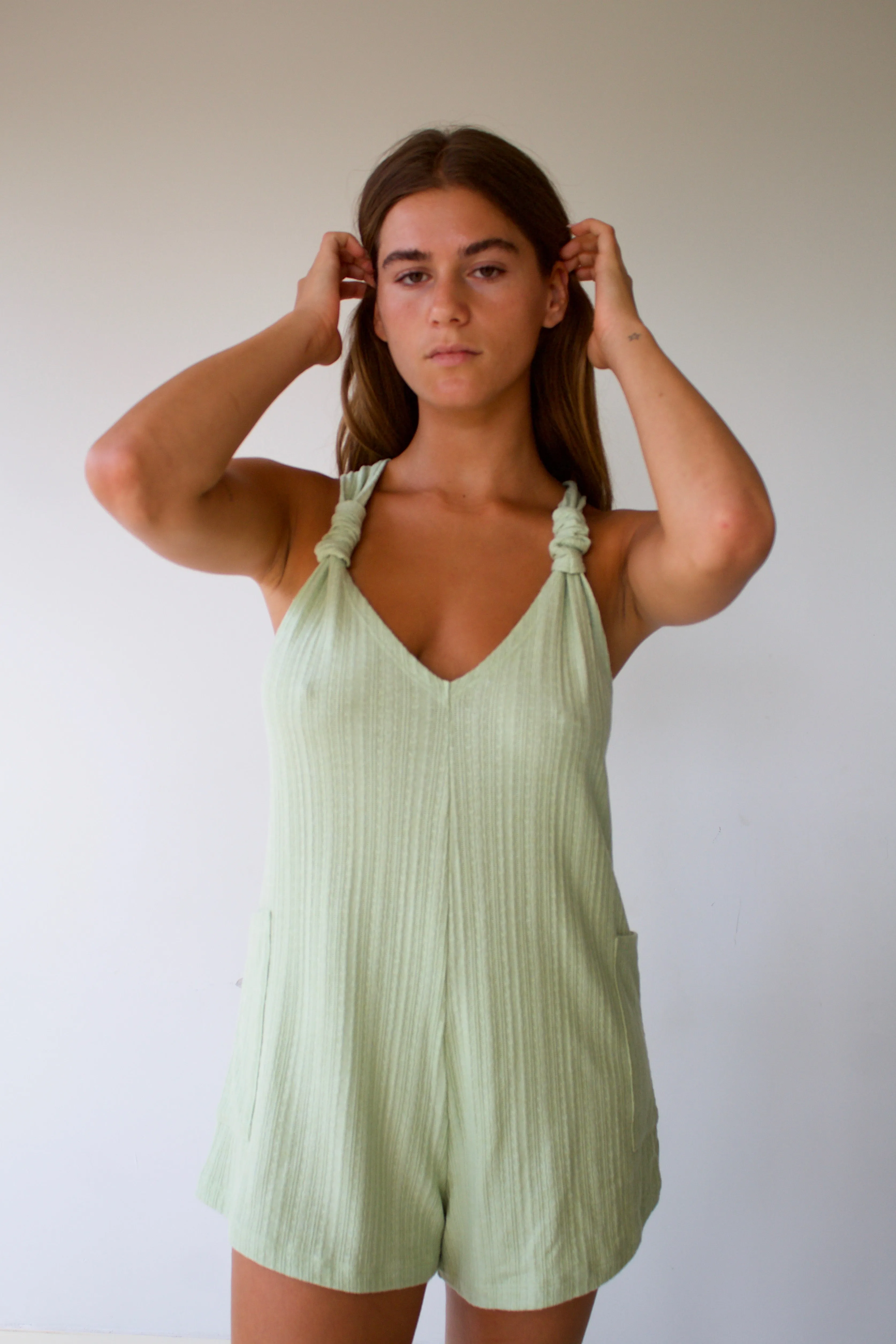 GREEN SHORT