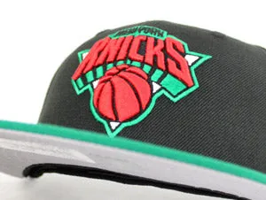 New York Knicks New Era 59Fifty Fitted Hat (Black Green Red Gray Under Brim)
