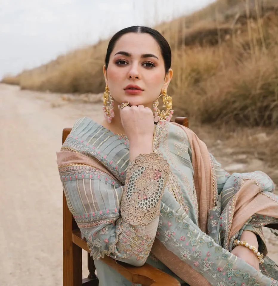QALAMKAR MIRAHIL | LUXURY LAWN '22 | SAHAR-01