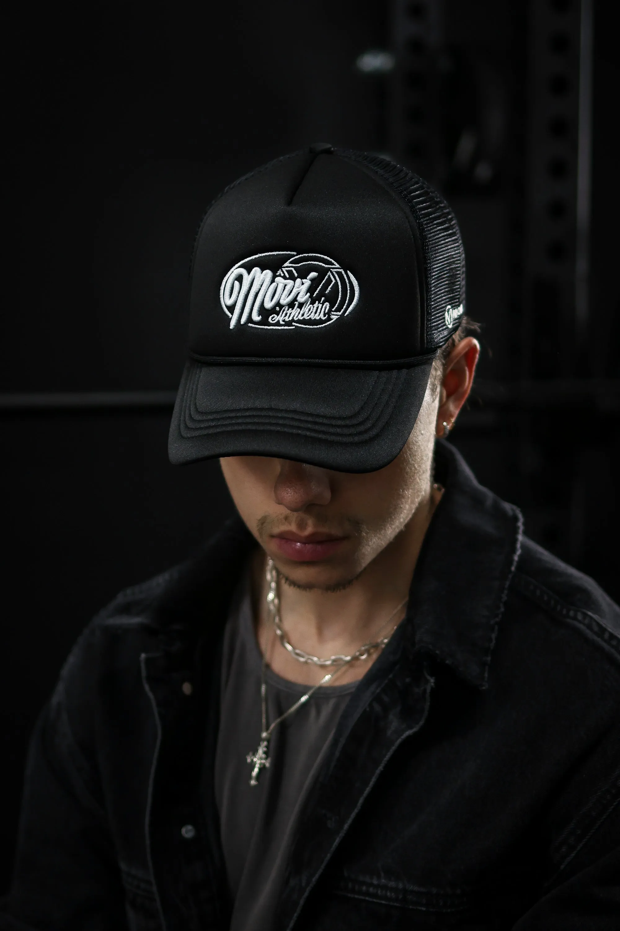 RETRO FOAM TRUCKER HAT - BLACK