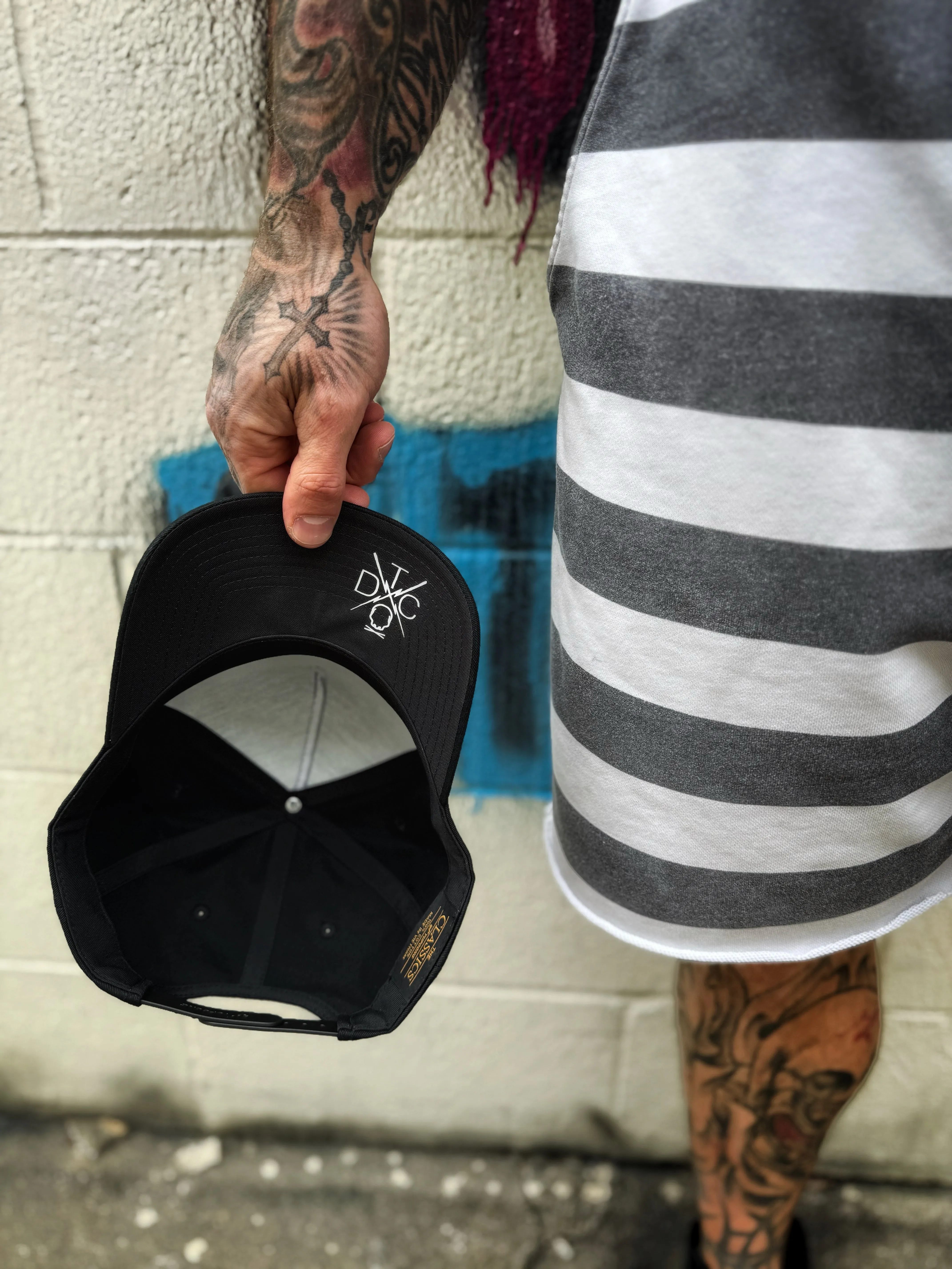 SINNER FLAMING RETRO BLACK HAT
