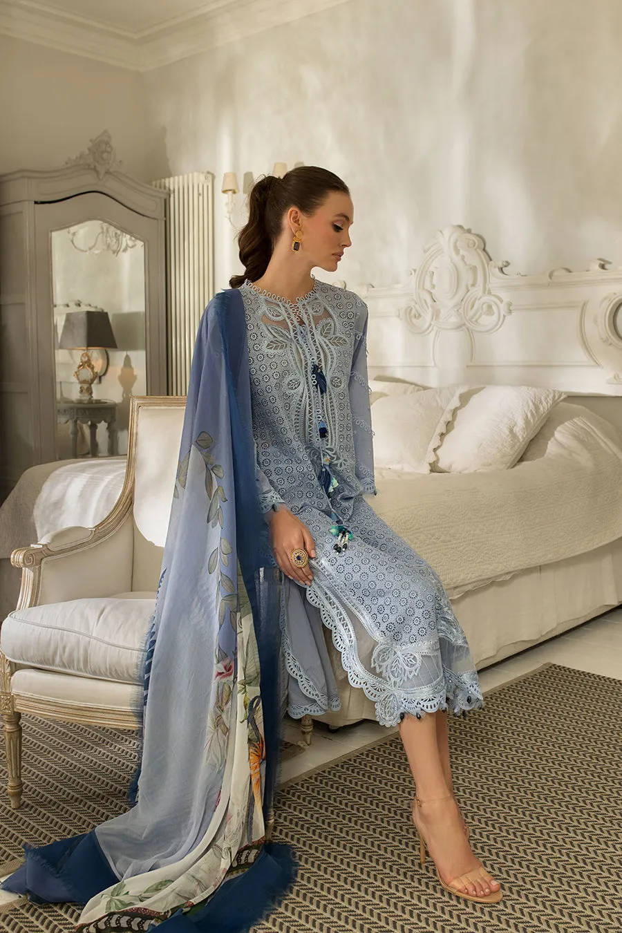 SOBIA NAZIR LUXURY LAWN 2024 | 5A