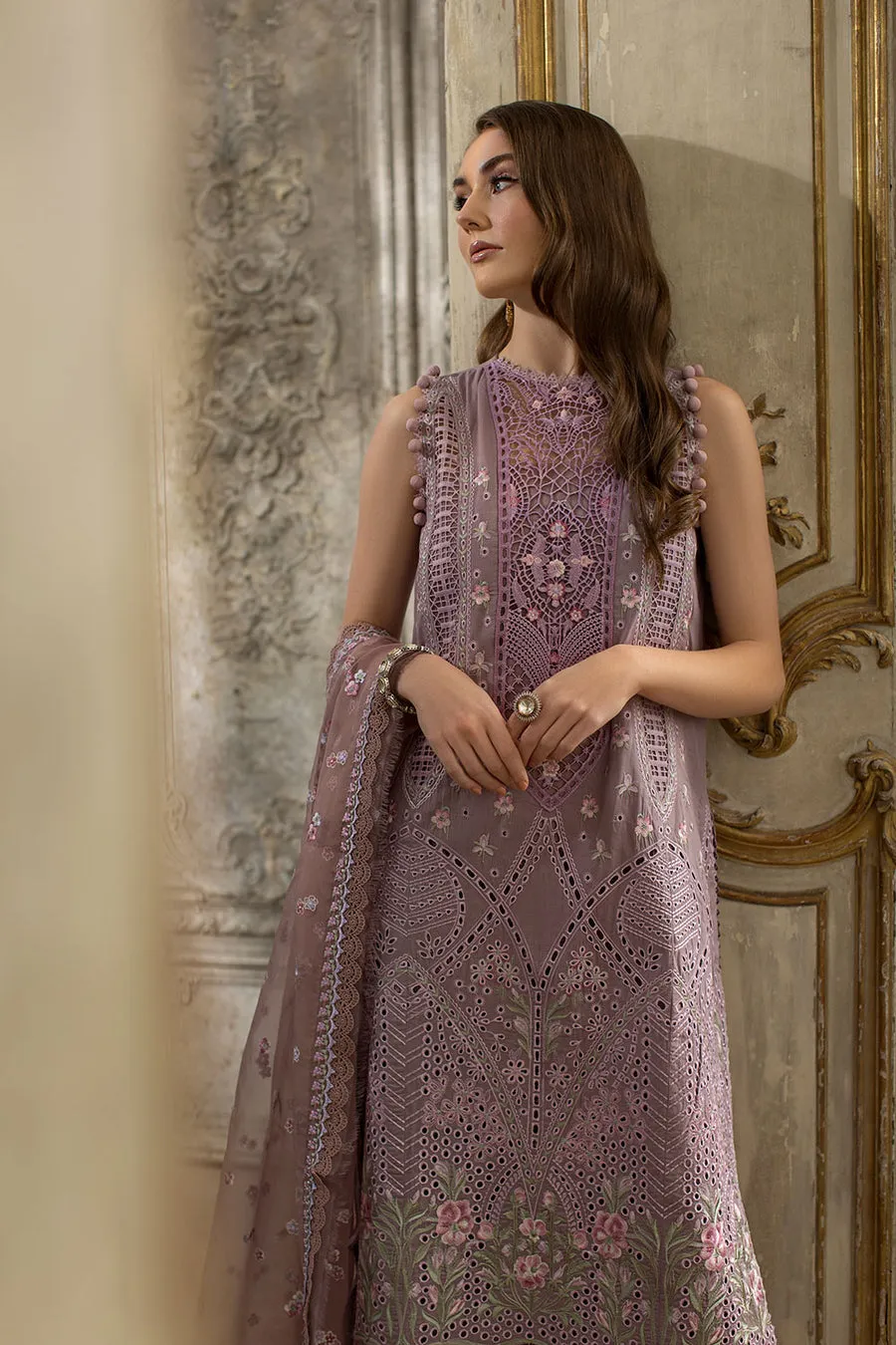 SOBIA NAZIR LUXURY LAWN 2024 | 9A
